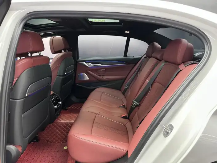 BMW 5 Series 2022 Model 530Li Exclusive Model M Sports Set – фото 9