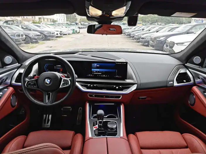 BMW XM 2023 Model 50e – фото 10