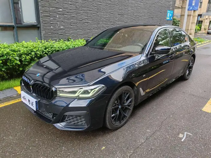 BMW 5 Series 2022 Model Facelift II 530Li Exclusive Model M Sports Set – фото 1