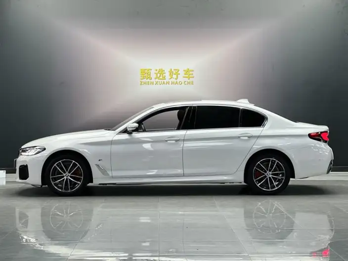 BMW 5 Series 2022 Model Facelift II 525Li M Sports Set – фото 3
