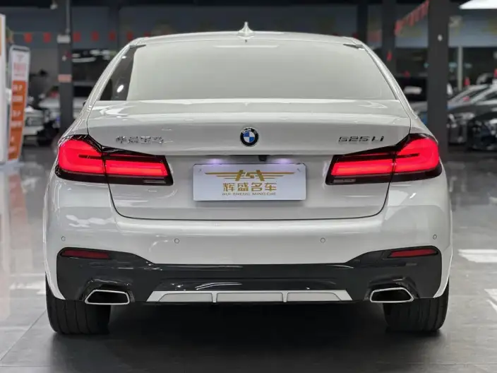 BMW 5 Series 2022 Model Facelift II 525Li M Sports Set – фото 4