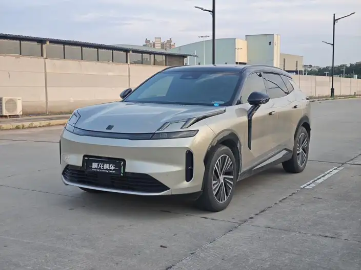Lynk & Co 08 EM-P 2023 Model 120 Long Battery Life Pro Halo