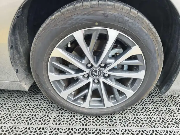 Lexus ES 2025 Model 200 Premium – фото 6
