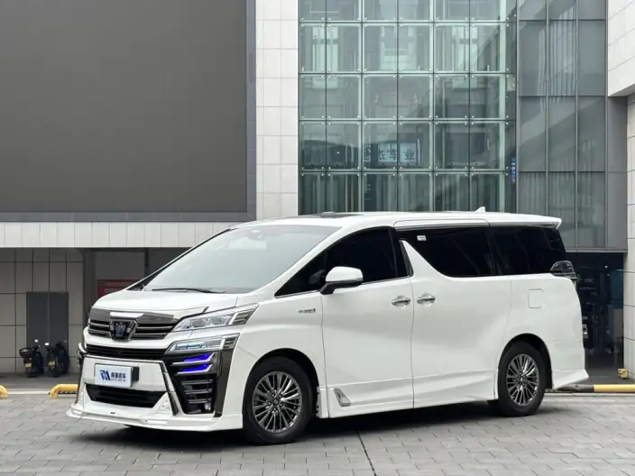 Vellfire 2021 Model Toyota Crown Hybrid 2.5L HV Deluxe Edition – фото 1