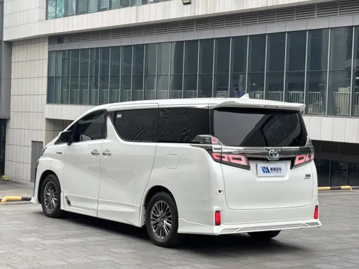Vellfire 2021 Model Toyota Crown Hybrid 2.5L HV Deluxe Edition – фото 4