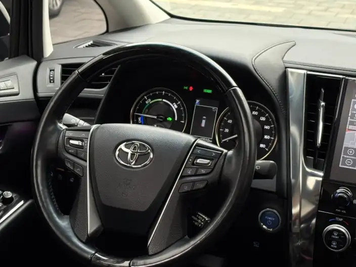 Vellfire 2021 Model Toyota Crown Hybrid 2.5L HV Deluxe Edition – фото 10