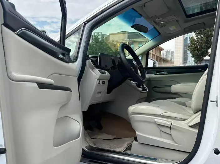 Buick GL8 2023 Model ES Luzun 2.0T Comfort Model – фото 7