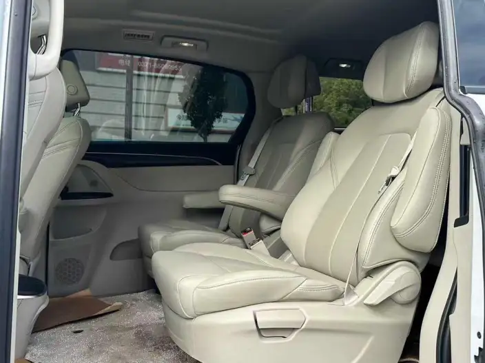 Buick GL8 2023 Model ES Luzun 2.0T Comfort Model – фото 9