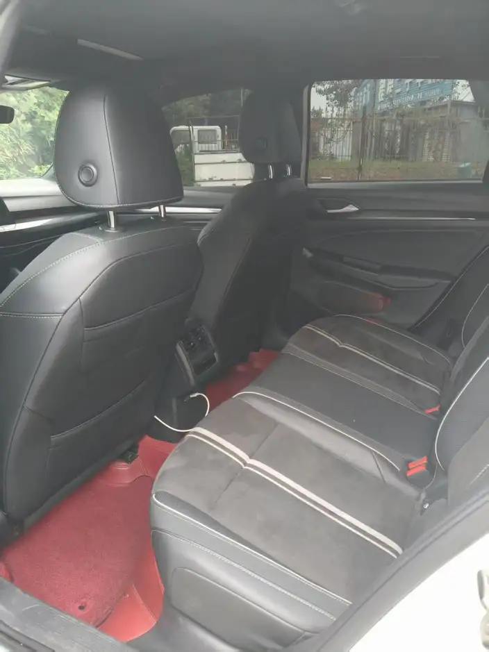 Volkswagen Golf 2021 Model 280TSI DSG R-Line – фото 9