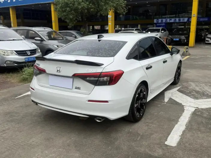 Honda Civic 2022 Model 240TURBO CVT Combustion Edition – фото 7