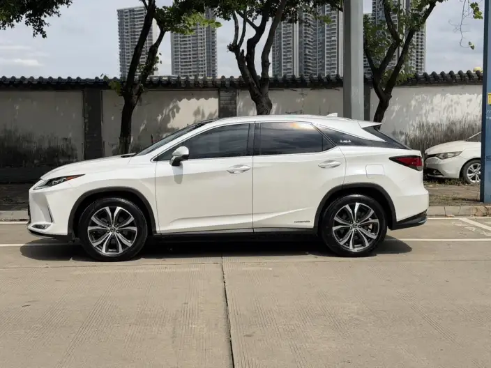 Lexus RX 2020 Model 450h 4WD Deluxe Edition China VI