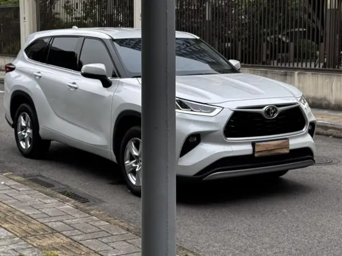 Toyota Highlander 2026 Model Hybrid 2.5L 2WD Elite Edition 5 seat – фото 3