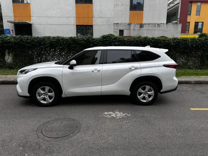 Toyota Highlander 2026 Model Hybrid 2.5L 2WD Elite Edition 5 seat – фото 4
