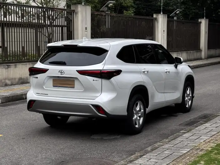 Toyota Highlander 2026 Model Hybrid 2.5L 2WD Elite Edition 5 seat – фото 7
