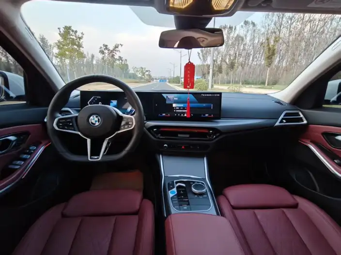 BMW i3 2025 Model eDrive35L – фото 10