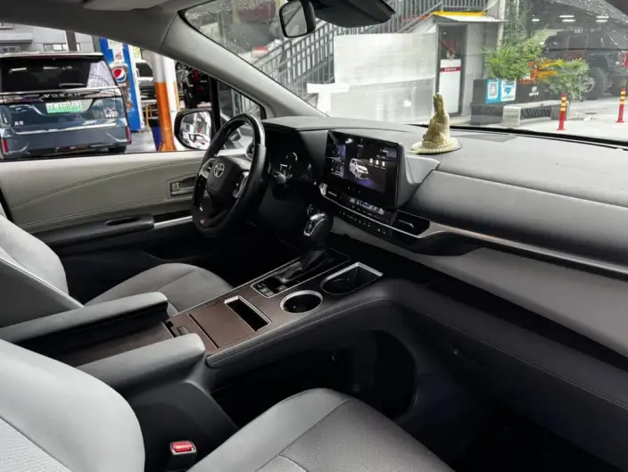 Granvia 2026 Model Intelligent Hybrid 2.5L 2WD Comfort Edition – фото 9