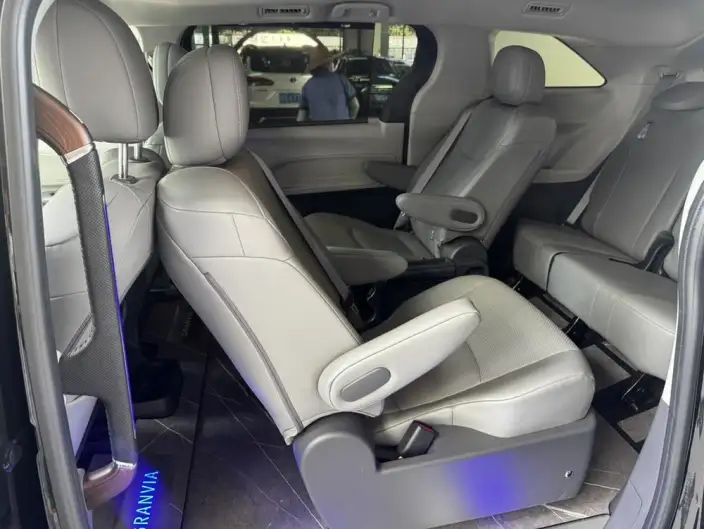 Granvia 2026 Model Intelligent Hybrid 2.5L 2WD Comfort Edition – фото 10