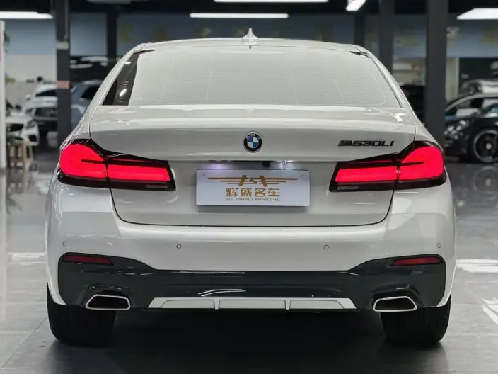 BMW 5 Series 2023 Model 530Li Exclusive Model M Sports Set – фото 4