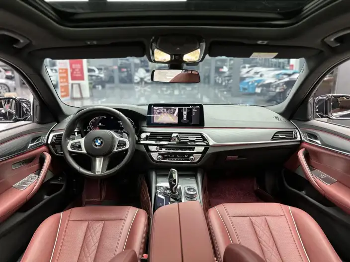 BMW 5 Series 2022 Model 530Li Leading Model M Sports Set – фото 5