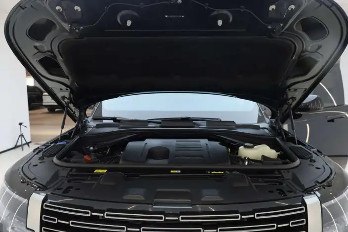 Range Rover 2025 Model 3.0 L6 400PS Shengshi Extended Edition – фото 9