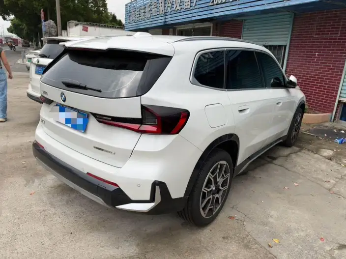 BMW X1 2026 Model sDrive25Li M Sports Set – фото 5