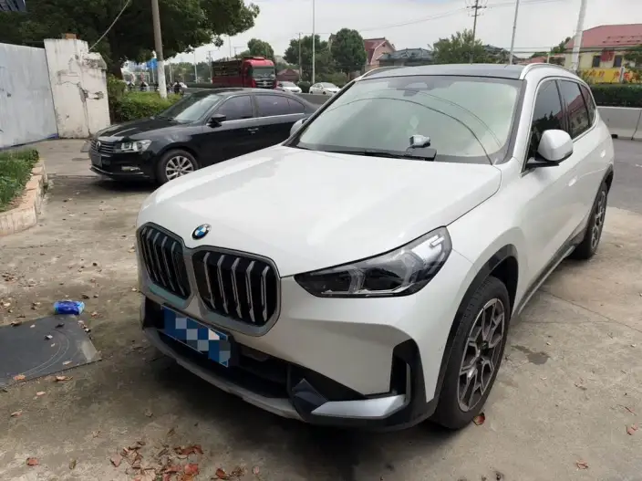 BMW X1 2026 Model sDrive25Li M Sports Set – фото 9
