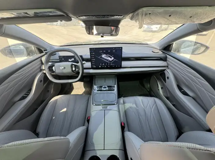 Geely Galaxy E8 PHEV 2025 Model 130km EM-i Premium Edition – фото 7