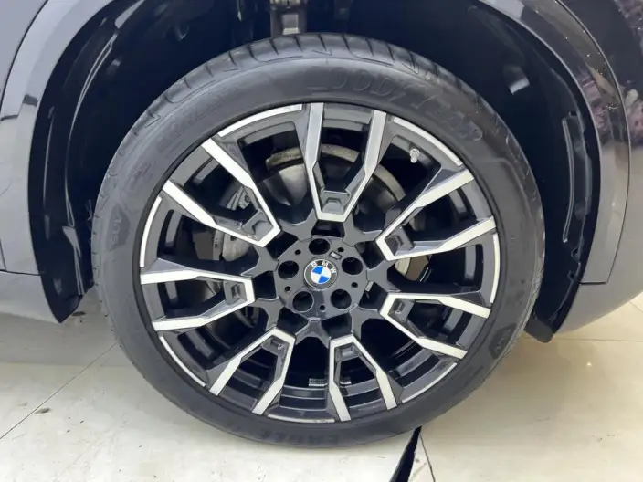 BMW X5 2023 Model xDrive40Li M Sports Night Set – фото 7