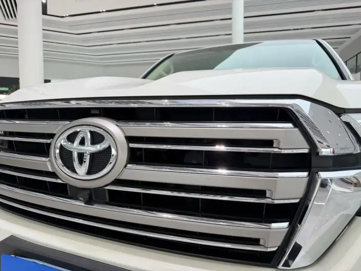 Land Cruiser (import 2020 Model 4.0L Automatic 4WD 7 seat Parallel Imported – фото 9
