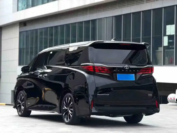 Elfa 2023 Model 2.5L Intelligent Hybrid 4WD Premium