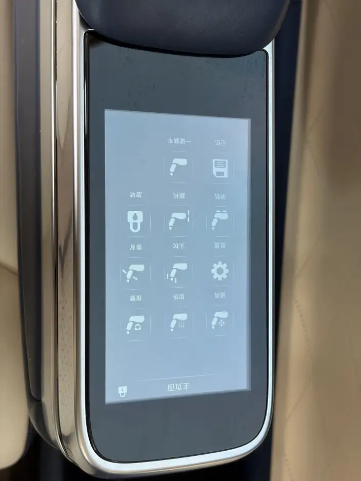 Viano 2021 Model 2.0T Elite Edition 7 seat – фото 8