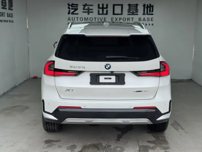 BMW X1 2023 Model sDrive20Li X Design Set – фото 5