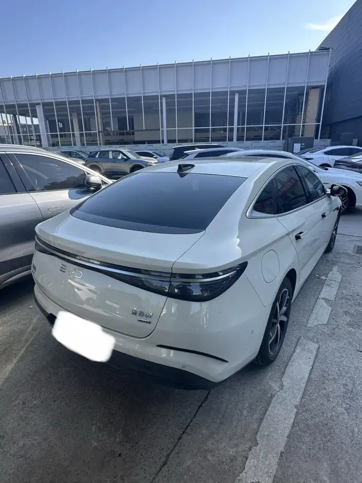 BYD Seal 07DM 2026 Model DM-i 230KM Flagship Model
