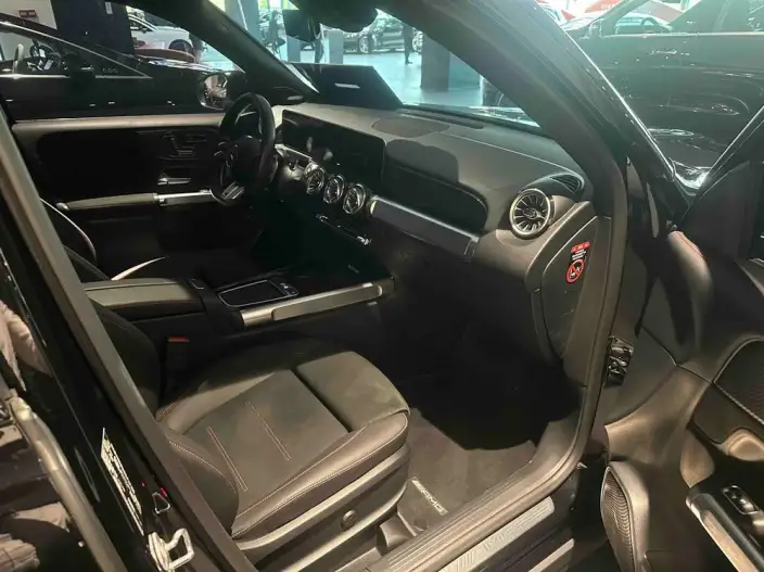 Mercedes-Benz GLB AMG 2024 Model AMG GLB 35 4MATIC – фото 10