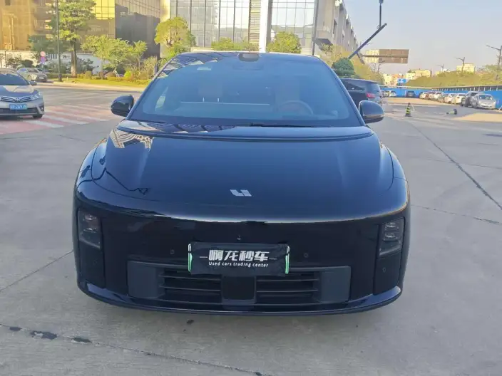 Li Auto i6 2025 Model 2WD Standard Edition