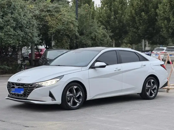 Hyundai Ioniq 2022 Model 1.5L CVT LUX Premium Edition – фото 1