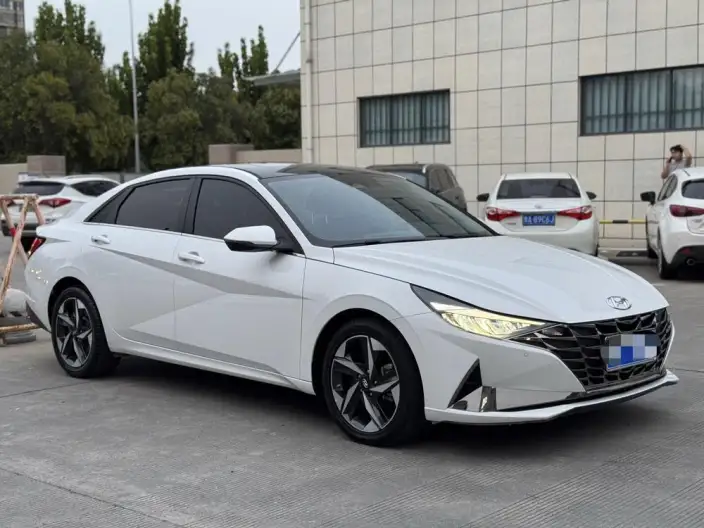 Hyundai Ioniq 2022 Model 1.5L CVT LUX Premium Edition – фото 3