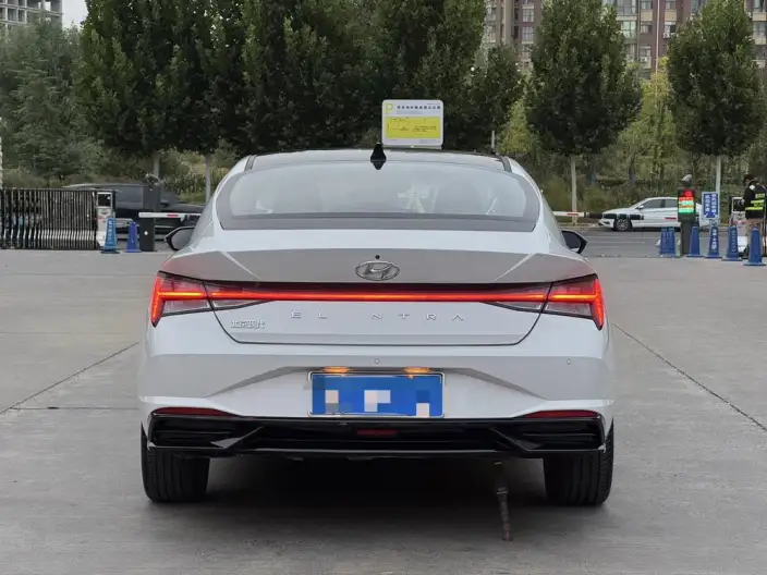 Hyundai Ioniq 2022 Model 1.5L CVT LUX Premium Edition – фото 5