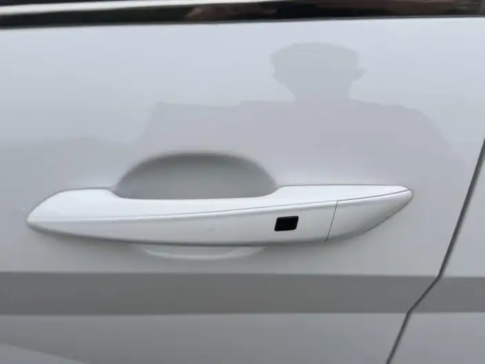 Hyundai Ioniq 2022 Model 1.5L CVT LUX Premium Edition – фото 7