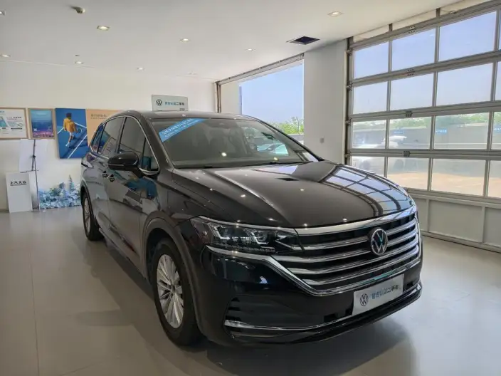 Viloran 2024 Model 330TSI Business Edition