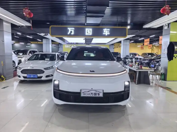 Li Auto L8 2024 Model Pro Edition