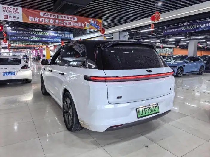 Li Auto L8 2024 Model Pro Edition