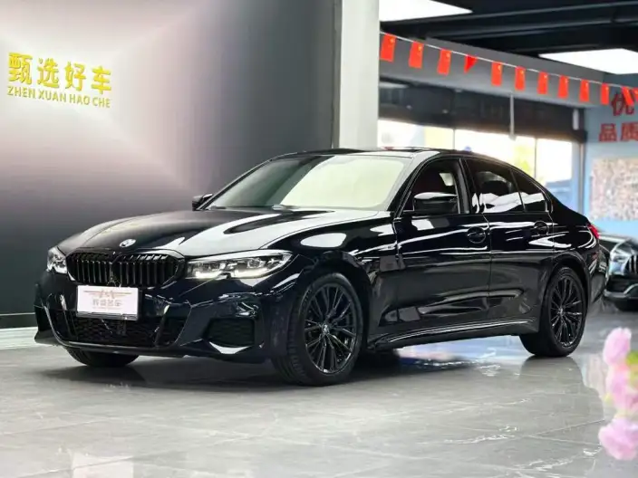 BMW 3 Series 2021 Model 330i M Sports Night Set