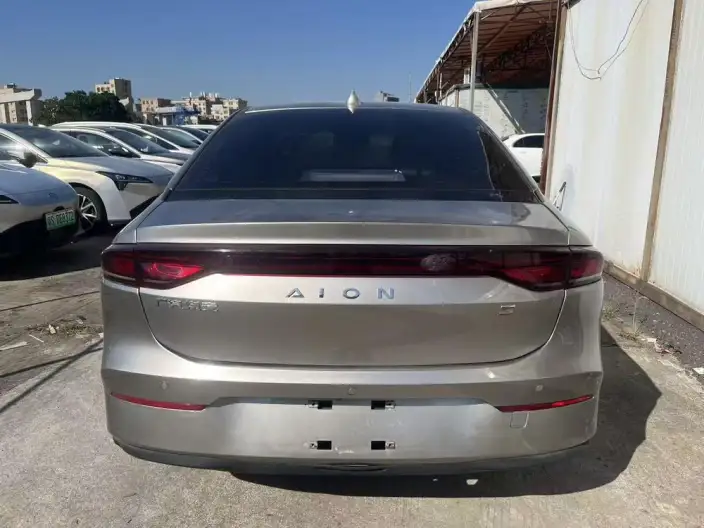 AION S 2023 Model Mei 580 – фото 5