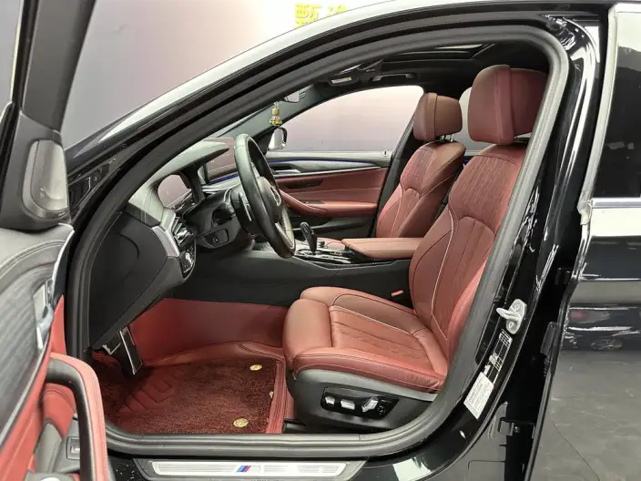 BMW 5 Series 2022 Model Facelift 530Li Exclusive Model M Sports Set – фото 7