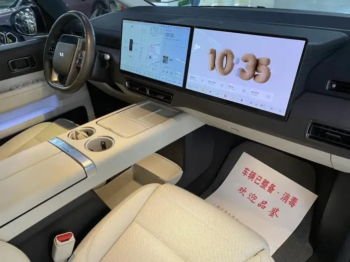 Li Auto MEGA 2024 Model Ultra Edition – фото 9