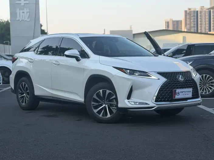 Lexus RX 2020 Model Facelift 300 2WD Comfort Edition