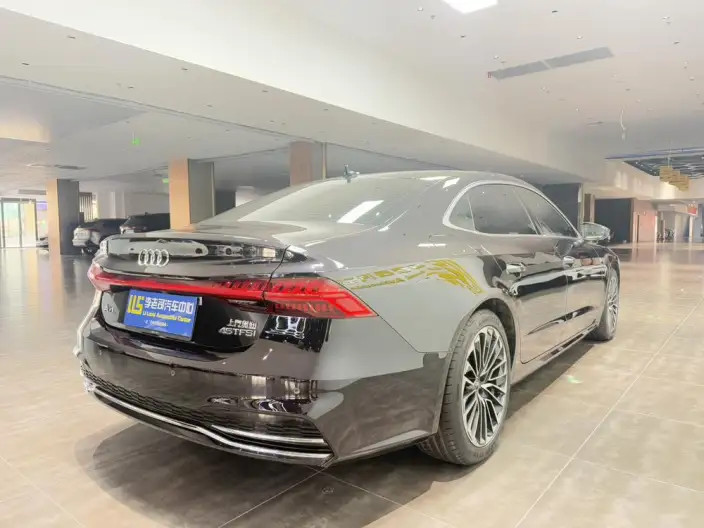 Audi A7 L 2024 Model 45 TFSI Luxury Model – фото 7