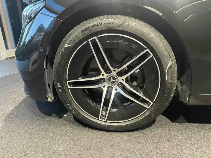 Mercedes-Benz E-Class Imported 2024 Model E 260 Sports Edition – фото 7