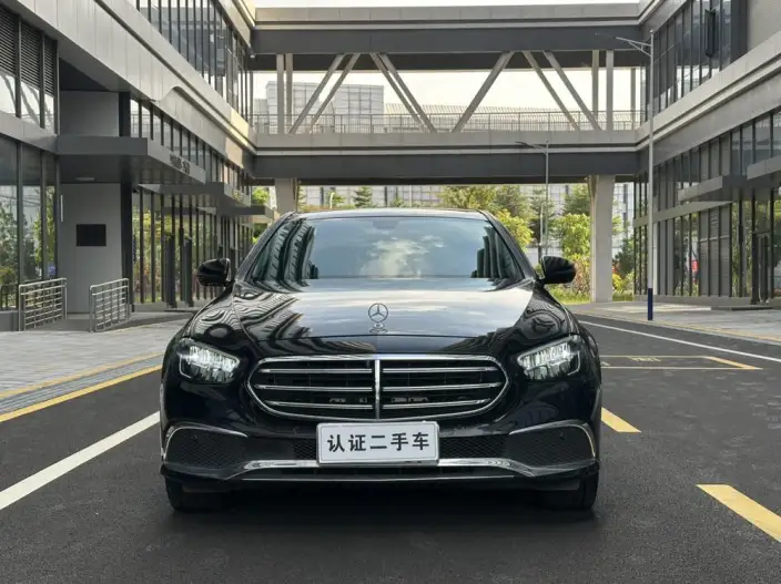 Mercedes-Benz E-Class 2023 Model E 300 L Luxury Model sedan – фото 2